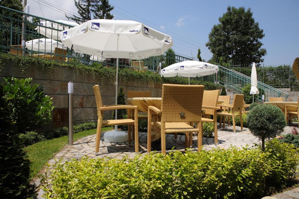 Family Hotel Diana София Экстерьер фото